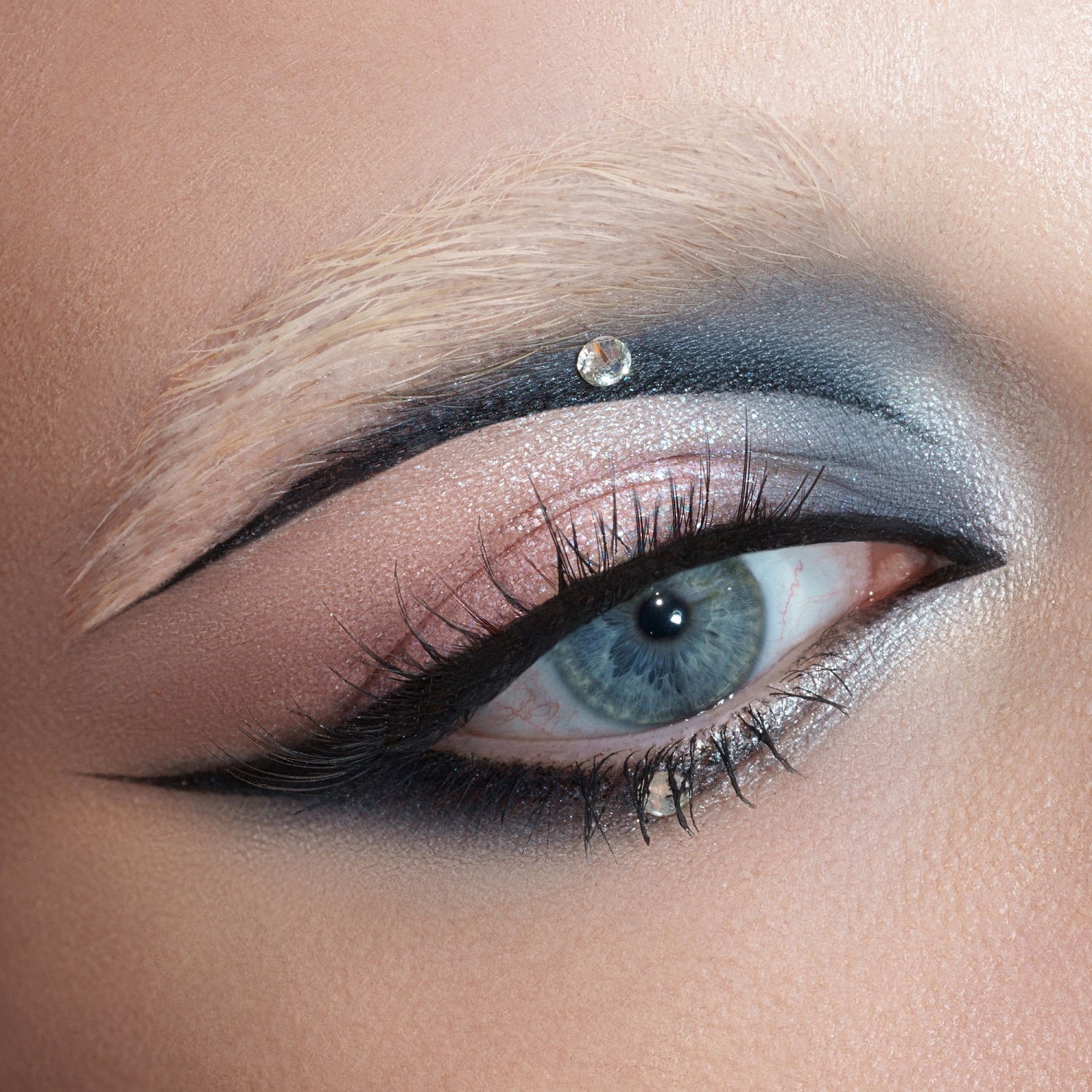 XENON EYESHADOW PALETTE (PALETA DE SOMBRAS PARA OJOS)